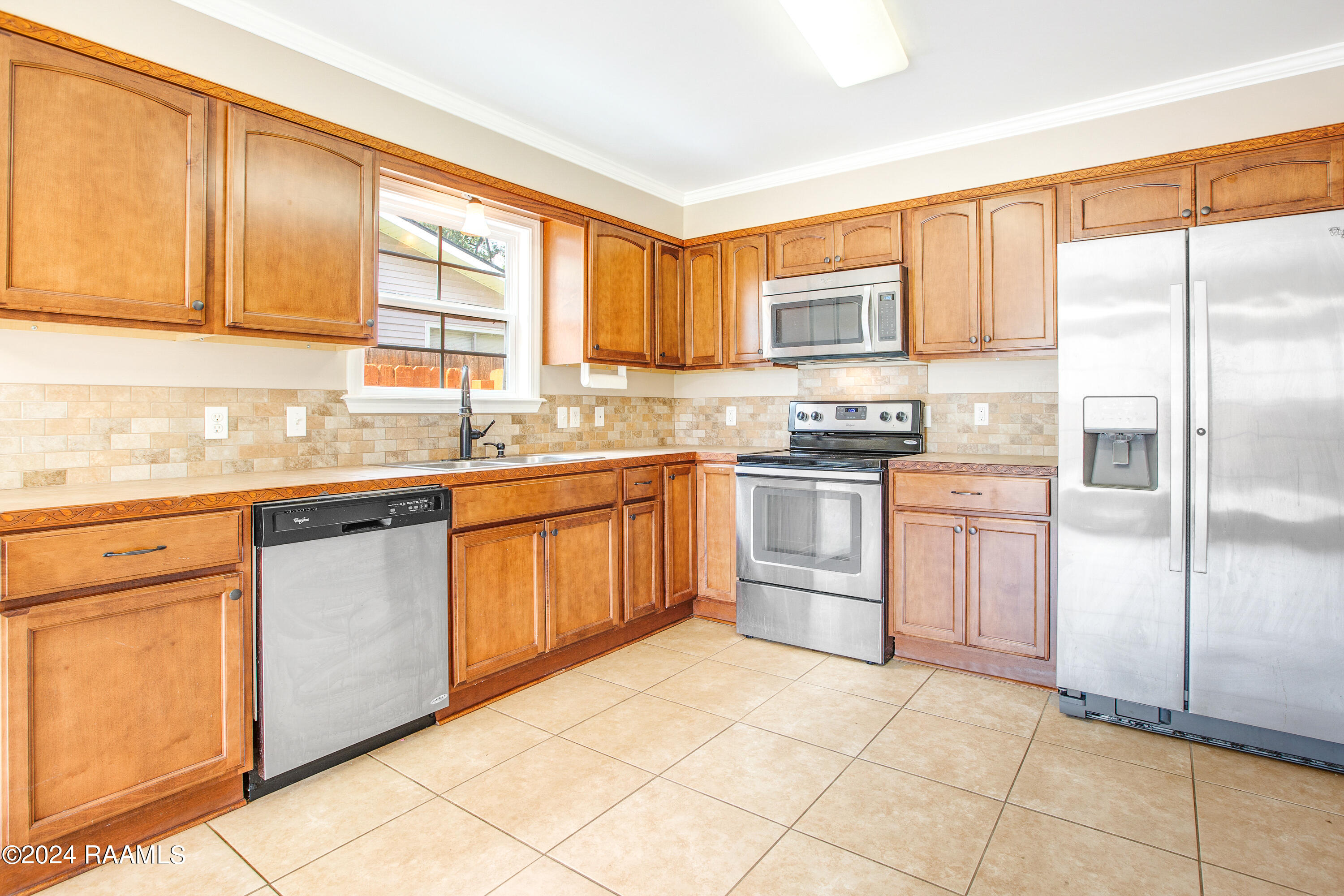 205 West Monroe Street, Unit A Broussard, LA 70518 - Photo 9 of 19 205 W Monroe A-9