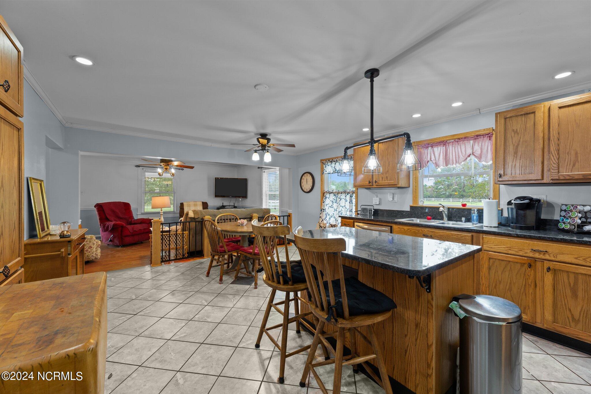 4687 Neuse Road Kinston, NC 28501 - Photo 21 of 53 21-web-or-mls-_S0A6965