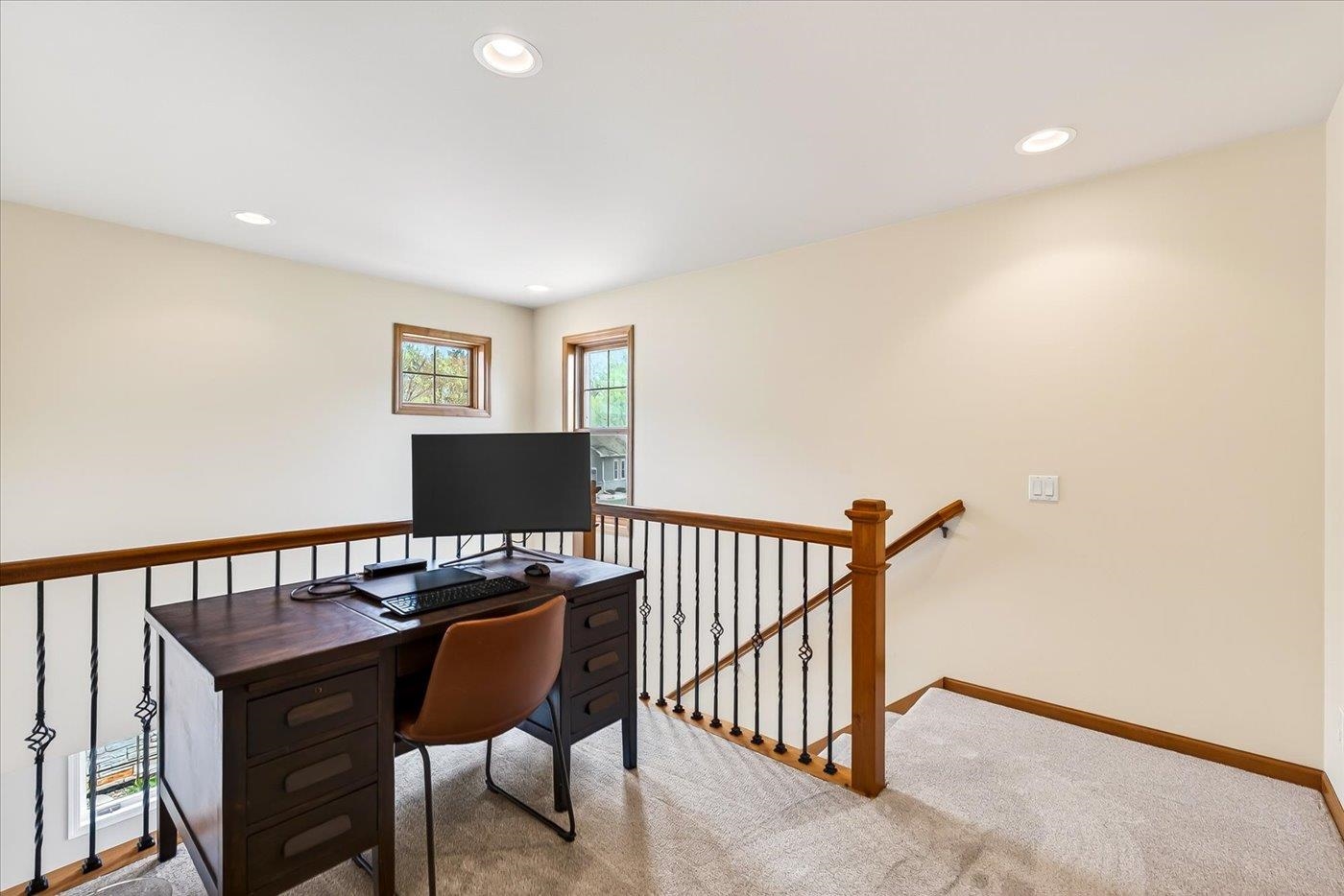 1622 Pondview Court Middleton, WI 53562 - Photo 27 of 40