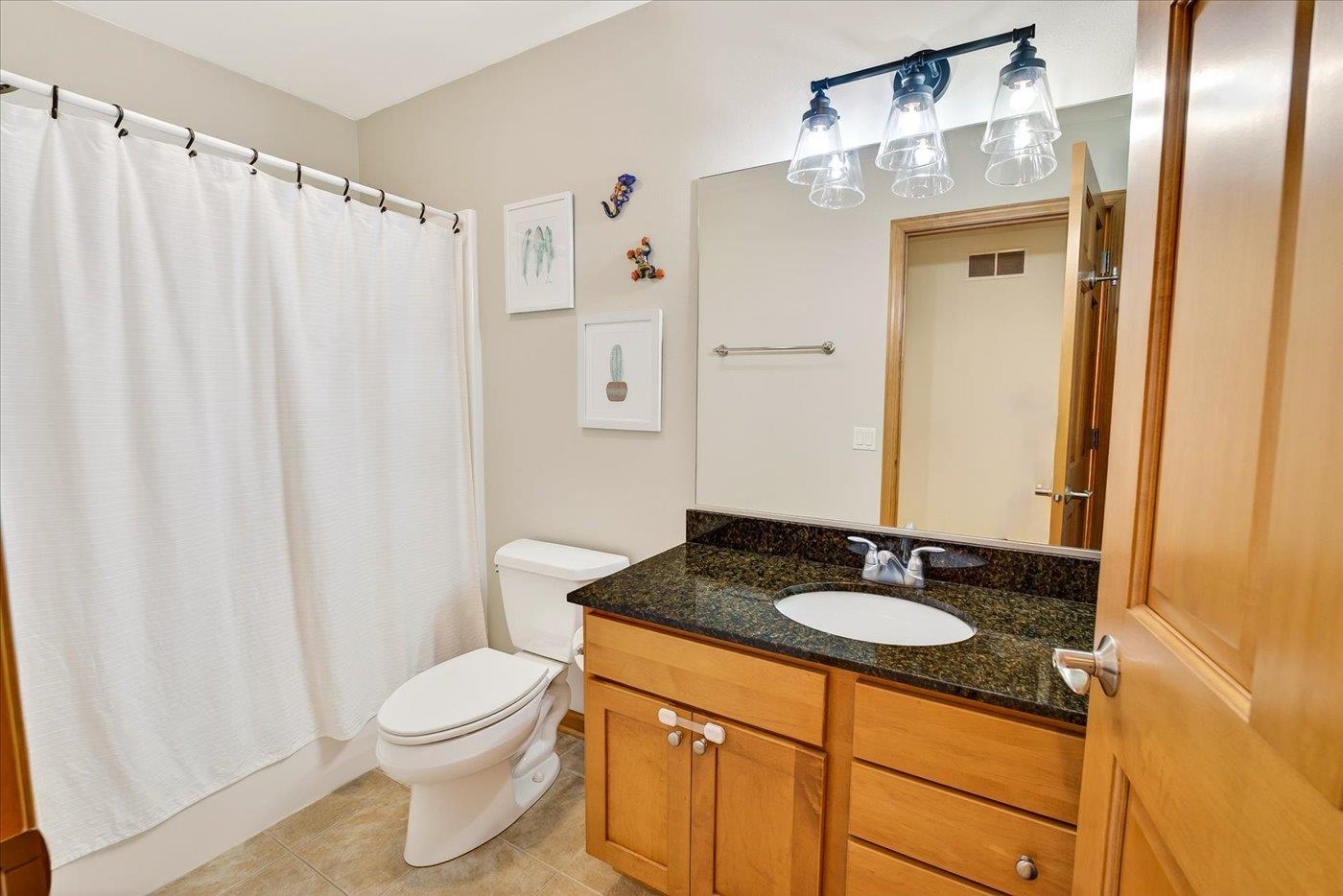 1622 Pondview Court Middleton, WI 53562 - Photo 30 of 40