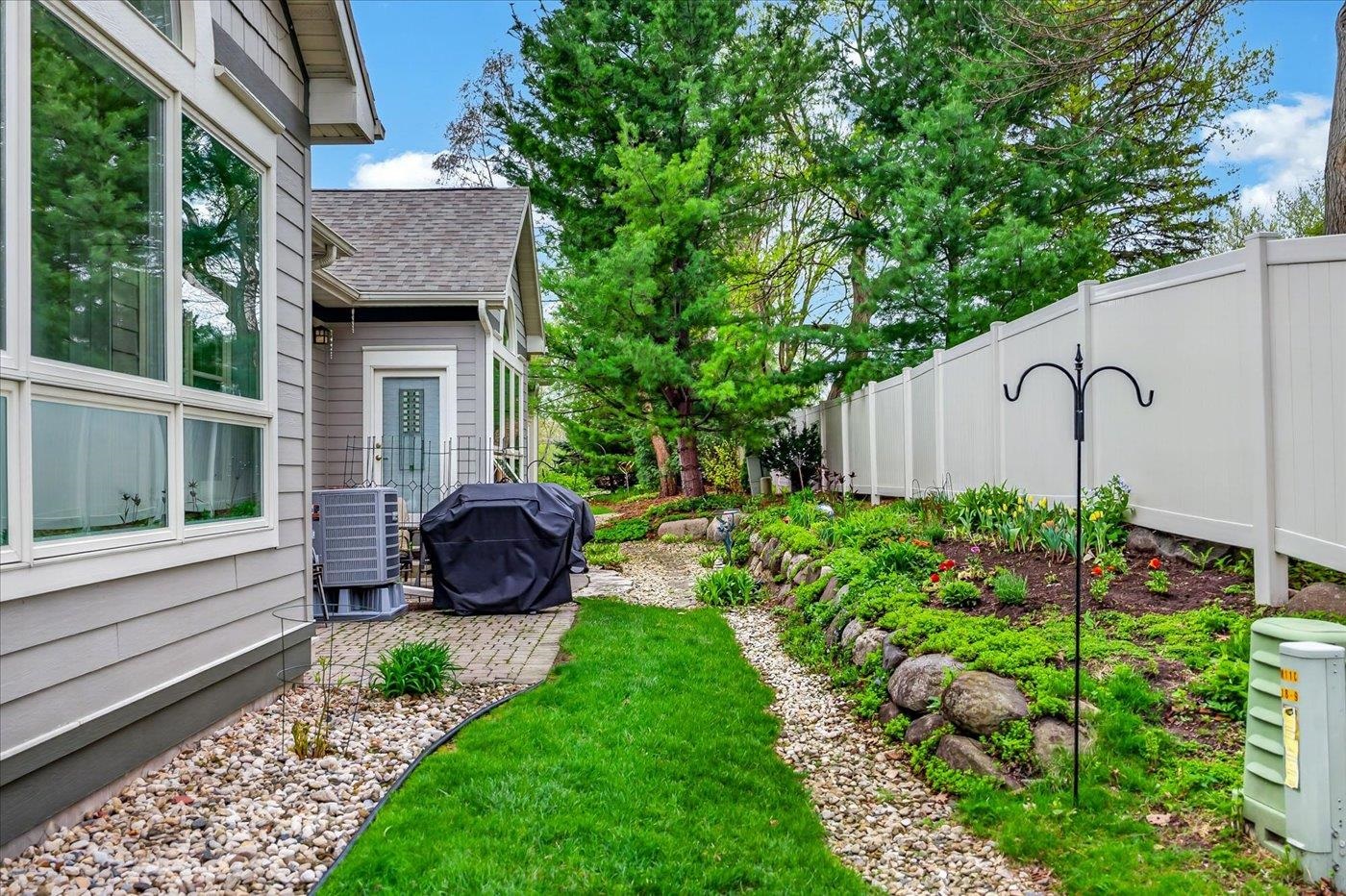 1622 Pondview Court Middleton, WI 53562 - Photo 35 of 40