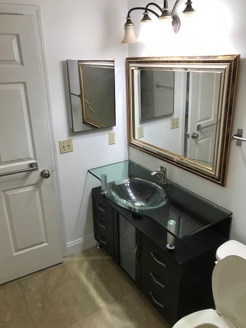 357 Knob Hill Boulevard Boca Raton, FL 33431 - Photo 19 of 26 guest bathroom