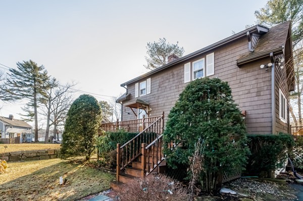 3 Beech Street Hamilton, MA 01982 - Photo 2 of 15 Gallery Image 2