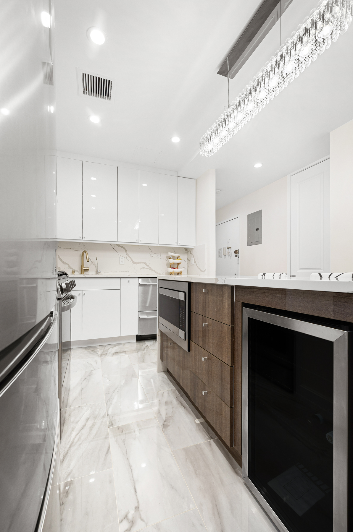 153 East 87th Street, Unit 7B Manhattan, NY 10128 - Photo 2 of 12