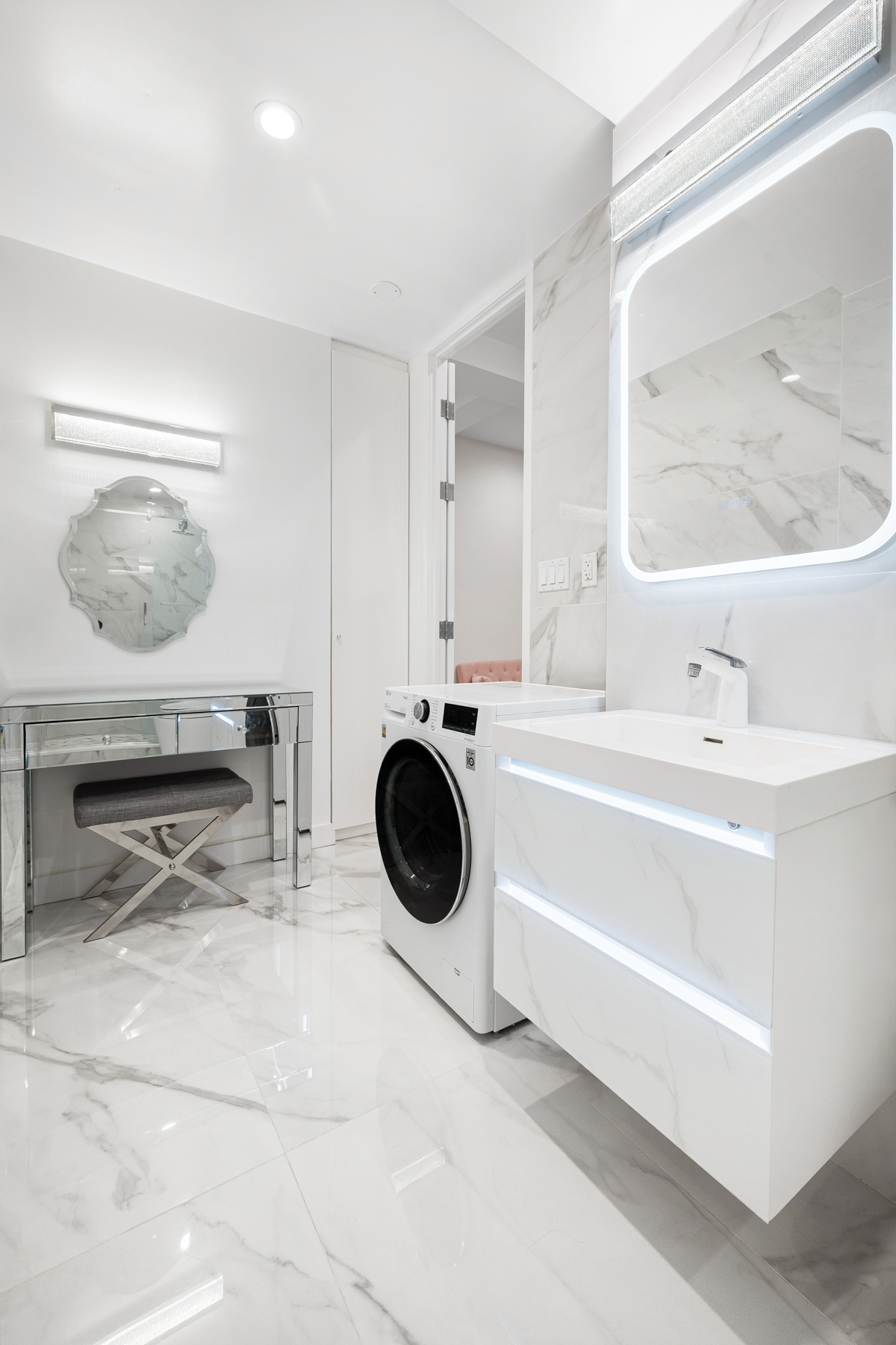 153 East 87th Street, Unit 7B Manhattan, NY 10128 - Photo 8 of 12