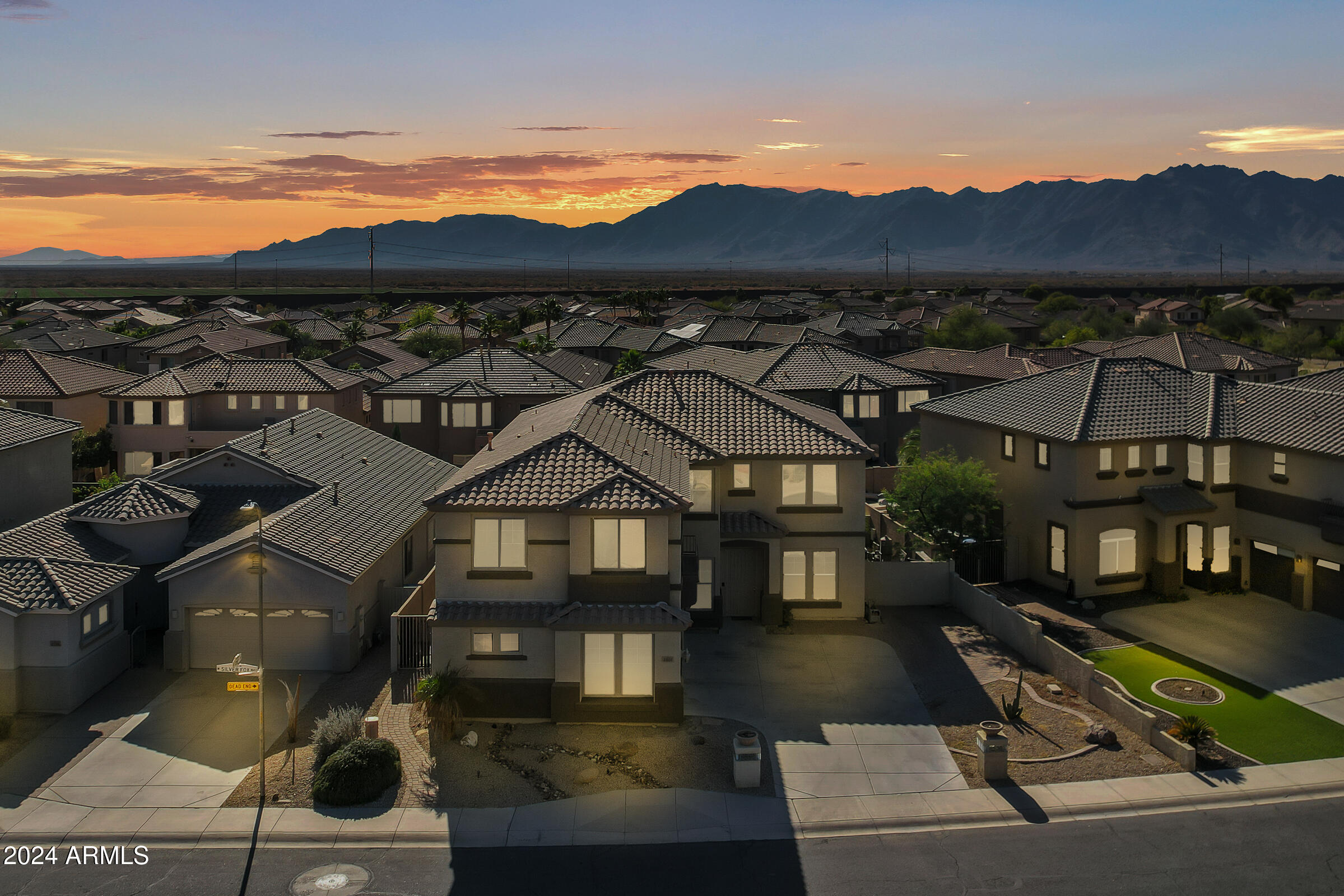 2801 West Silver Fox Way Phoenix, AZ 85045 - Photo 4 of 76 2801 W Silver Fox Way-81