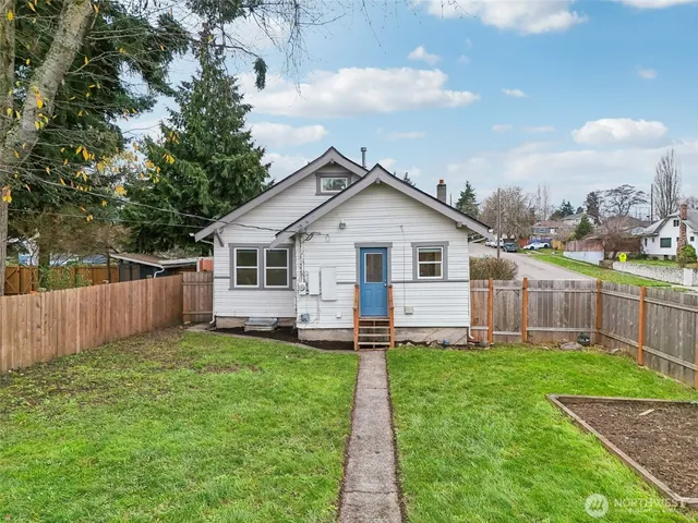 $419,900 | 3601 South Ainsworth Avenue, Tacoma, WA 98418