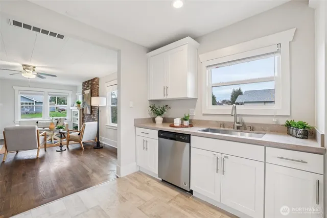 $419,900 | 3601 South Ainsworth Avenue, Tacoma, WA 98418