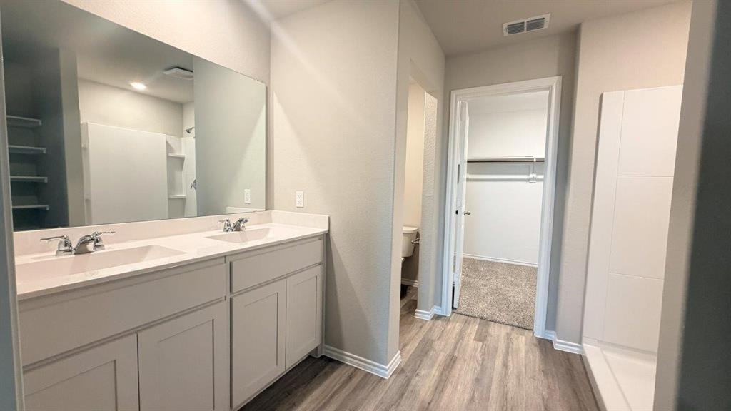 568 Marsh Street Cleburne, TX 76033 - Photo 10 of 21