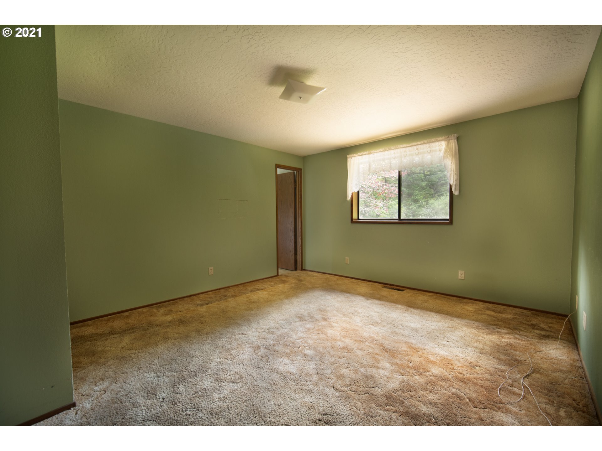 57126 Fahy Road Bandon, OR 97411 - Photo 3 of 31 Gallery Image 3