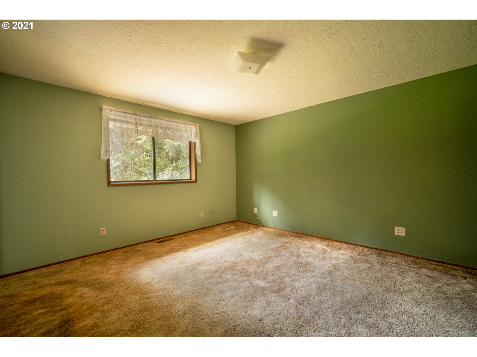 57126 Fahy Road Bandon, OR 97411 - Photo 4 of 31 Gallery Image 4