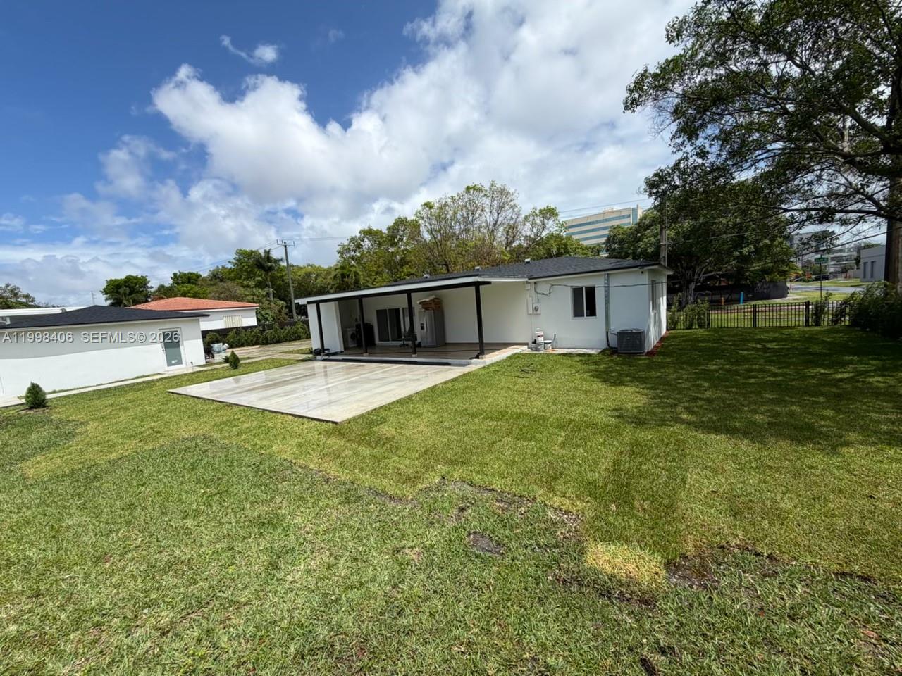 596 Ragan Drive Miami Springs, FL 33166 - Photo 9 of 20