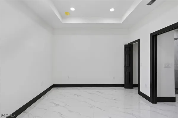 $1,900 | 4725-4727 27th Street Southwest, Unit 4725, Lehigh Acres, FL 33973