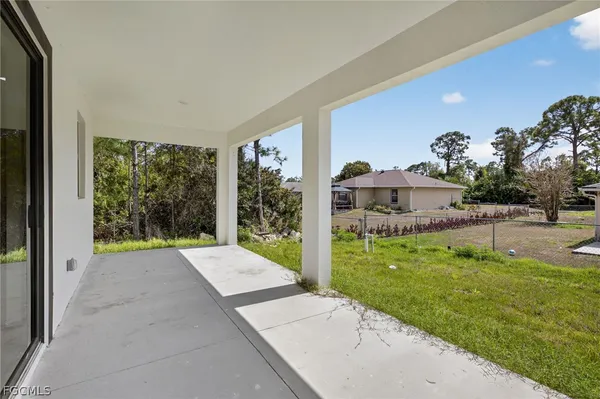 $1,900 | 4725-4727 27th Street Southwest, Unit 4725, Lehigh Acres, FL 33973