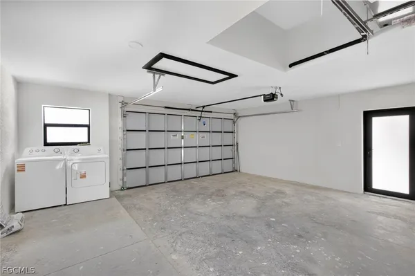 $1,900 | 4725-4727 27th Street Southwest, Unit 4725, Lehigh Acres, FL 33973