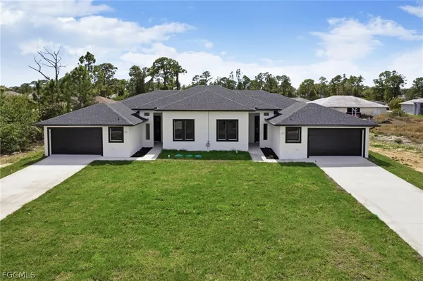 $1,900 | 4725-4727 27th Street Southwest, Unit 4725, Lehigh Acres, FL 33973