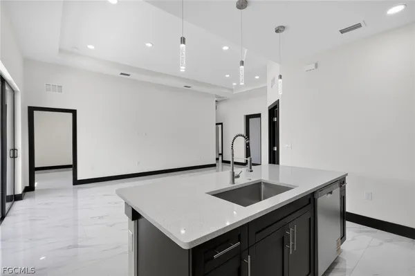 $1,900 | 4725-4727 27th Street Southwest, Unit 4725, Lehigh Acres, FL 33973