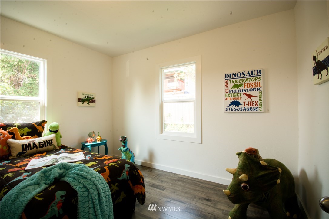 421 Maple Avenue Northwest Renton, WA 98057 - Photo 14 of 25