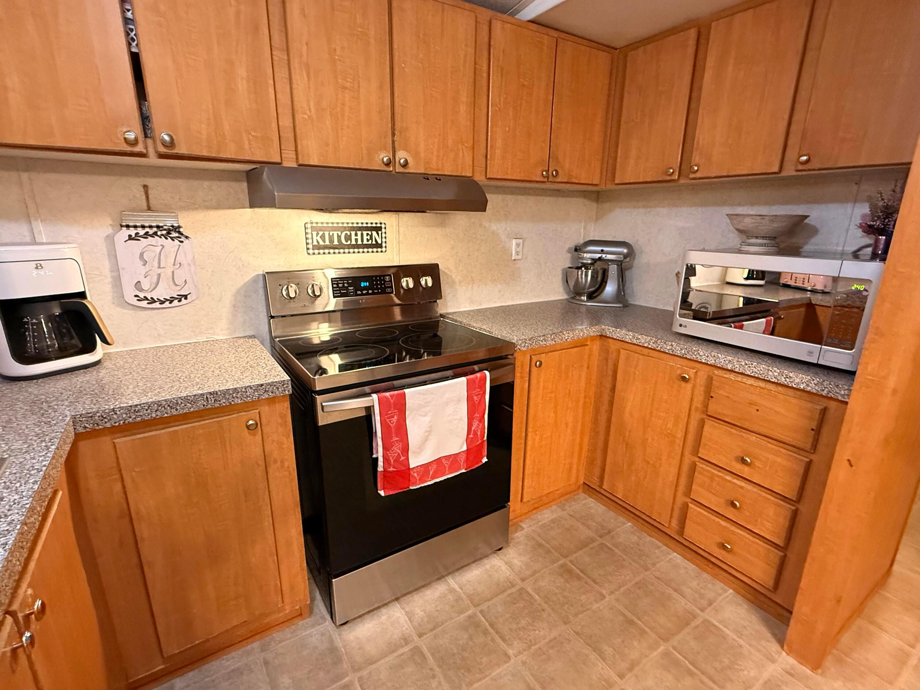 38210 New Lima Road, Unit C3R Pomeroy, OH 45769 - Photo 15 of 51 Lots of space to prep and cook