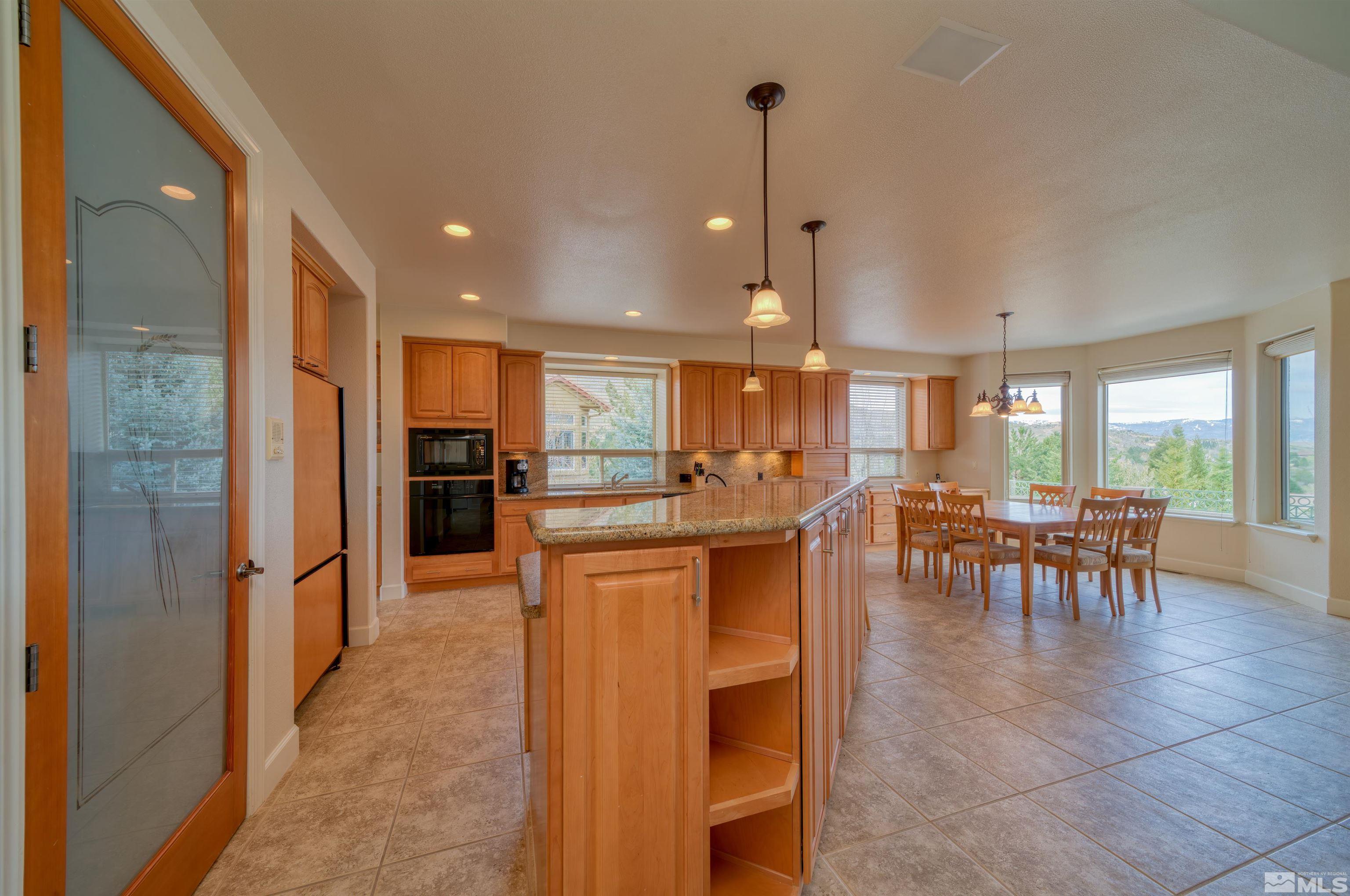 3265 Sierra Crest Way Reno, NV 89519 - Photo 10 of 40 Photo 10