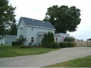 311 Clayton Street Rochester, IN 46975 - Photo 1 of 8