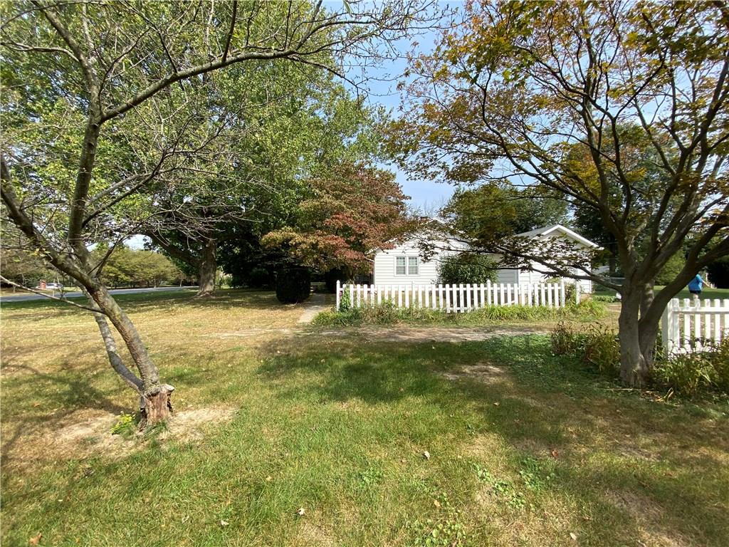7645 Harcourt Road Indianapolis, IN 46260 - Photo 12 of 17 Gallery Image 12