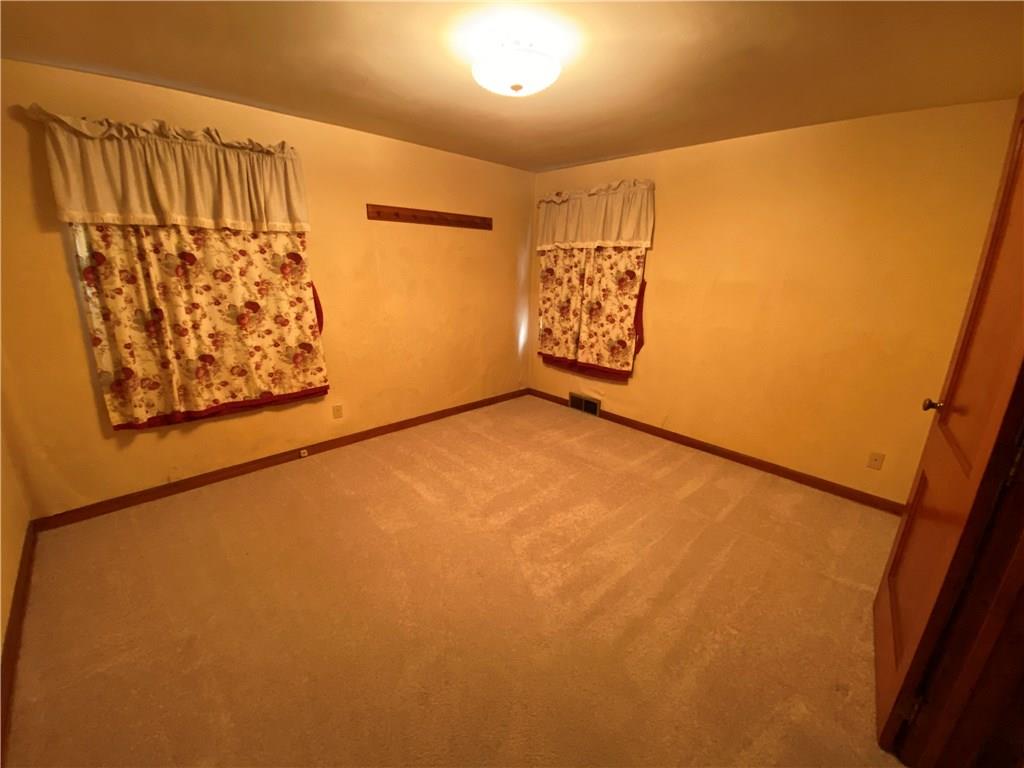 7645 Harcourt Road Indianapolis, IN 46260 - Photo 6 of 17 Gallery Image 6