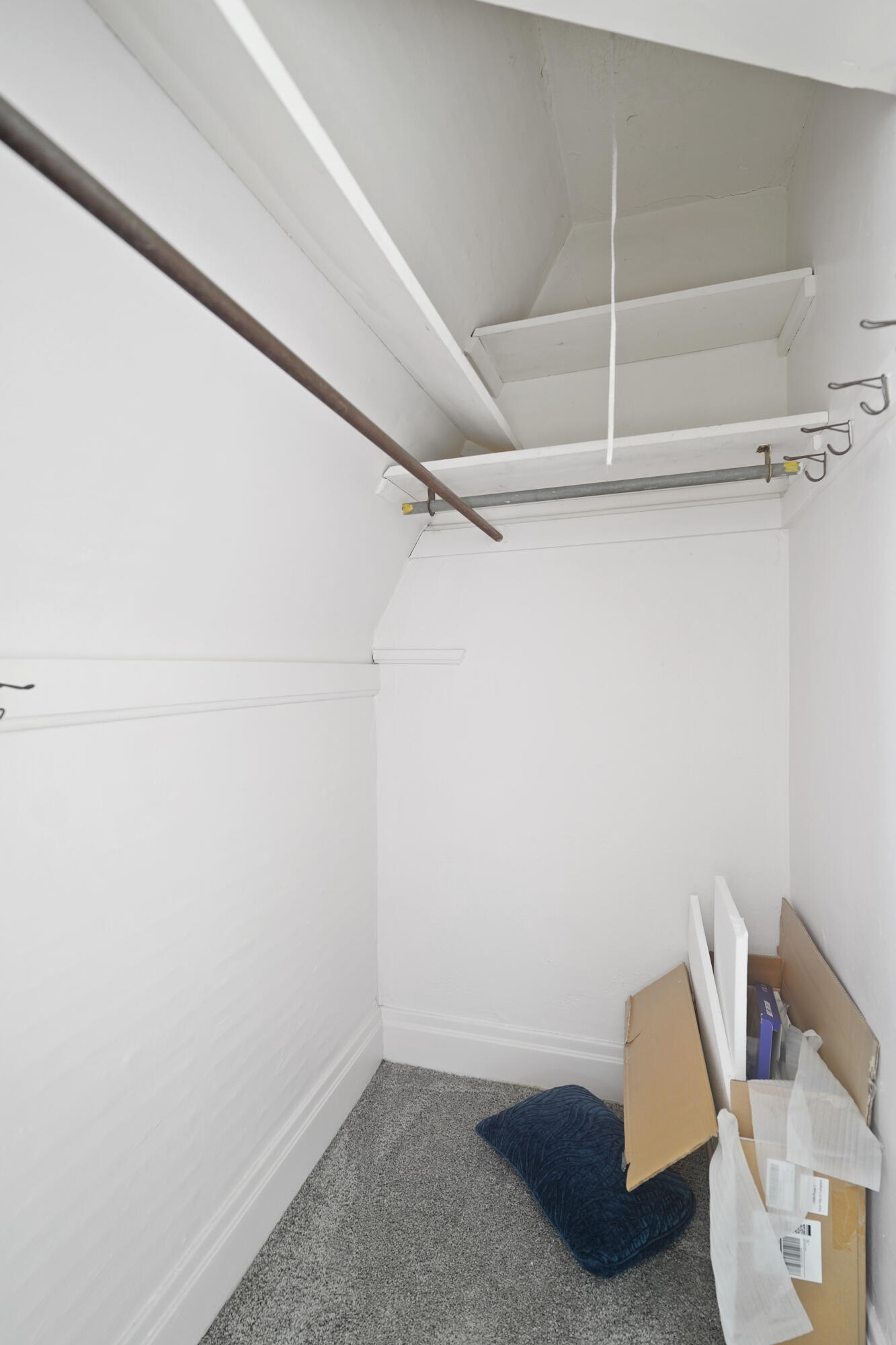 510 De Koven Avenue Racine, WI 53403 - Photo 16 of 26 16