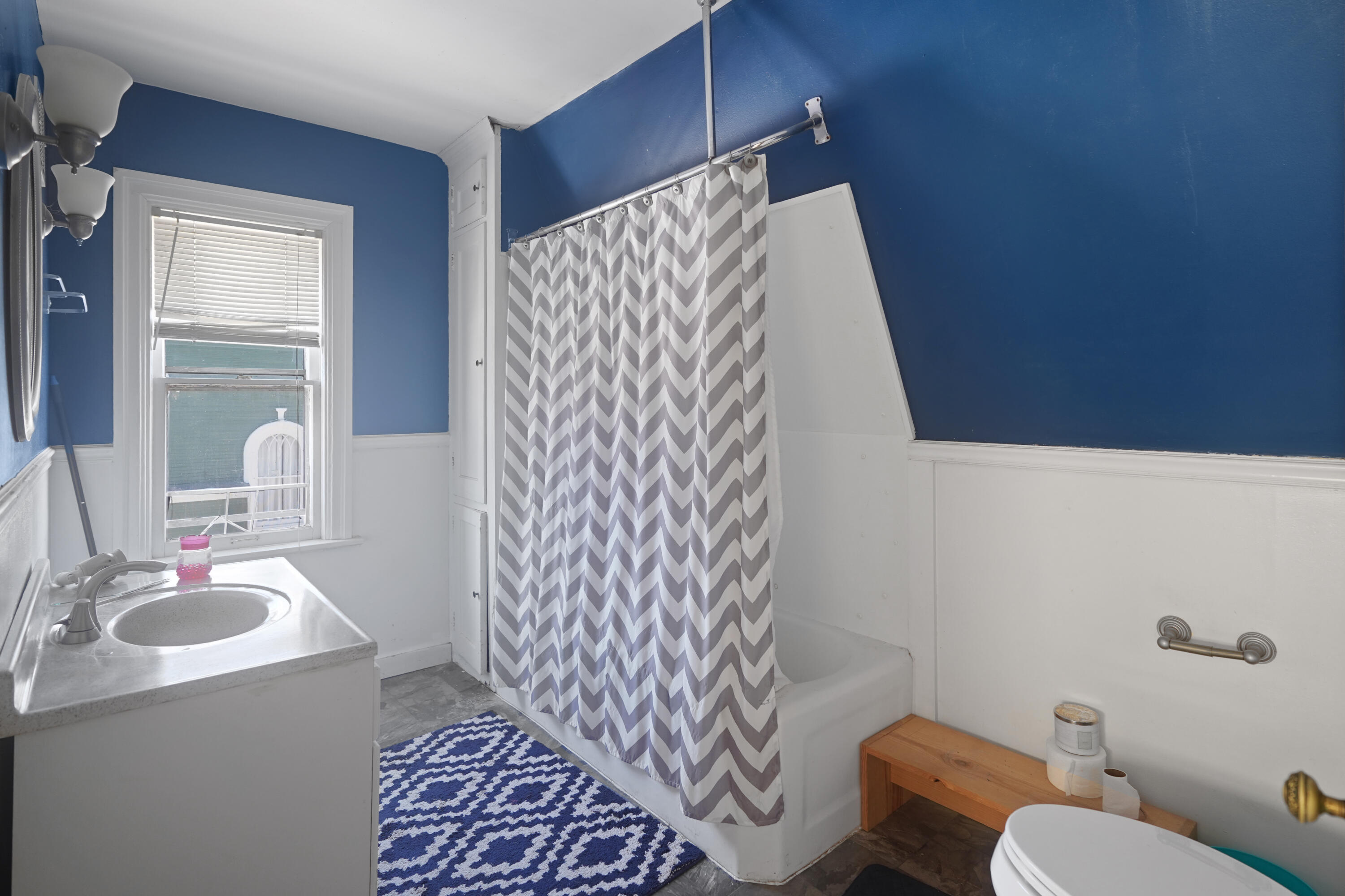 510 De Koven Avenue Racine, WI 53403 - Photo 18 of 26 18