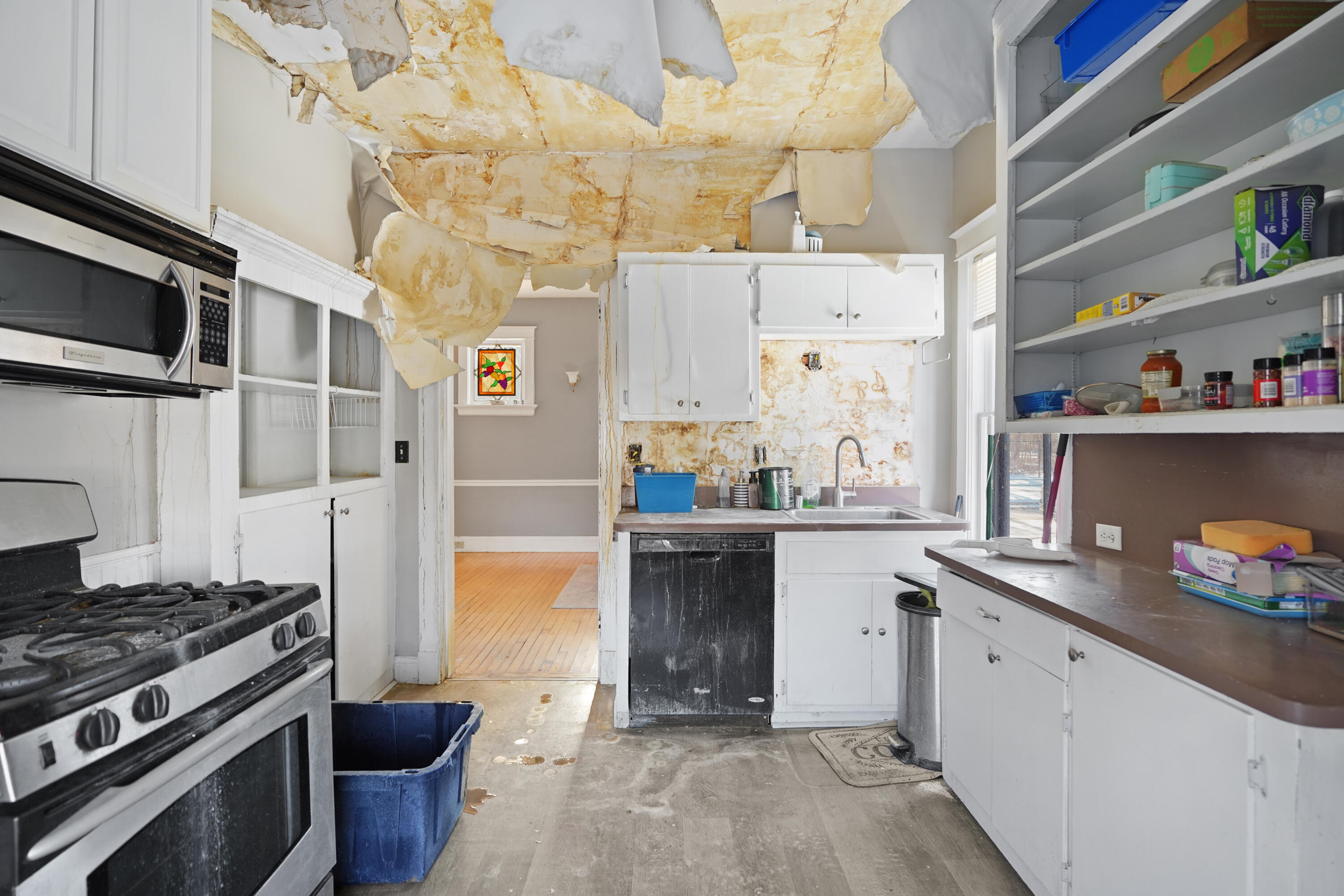 510 De Koven Avenue Racine, WI 53403 - Photo 10 of 26 10