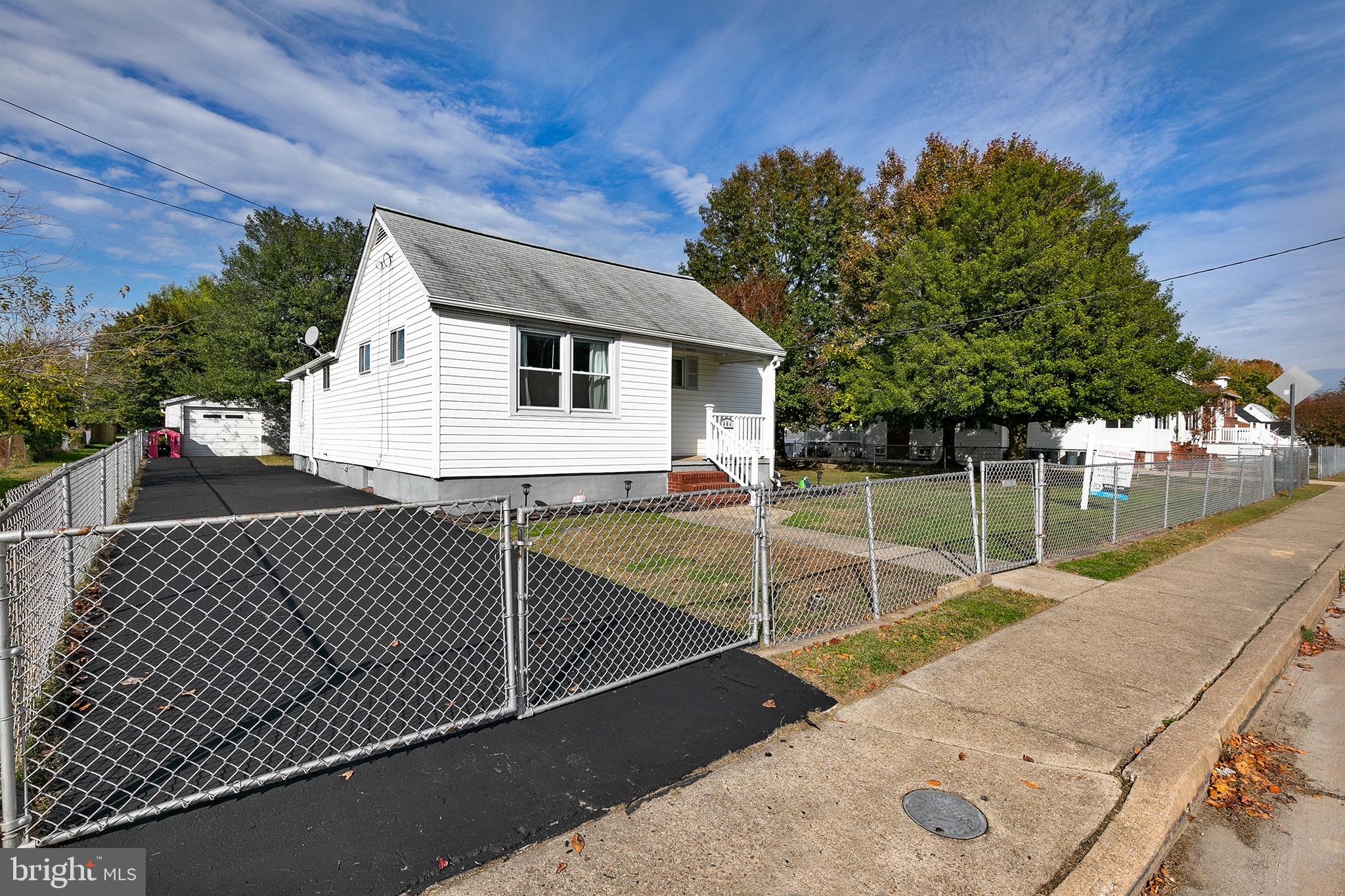 404 Virginia Avenue Baltimore, MD 21221 - Photo 2 of 39 Gallery Image 2