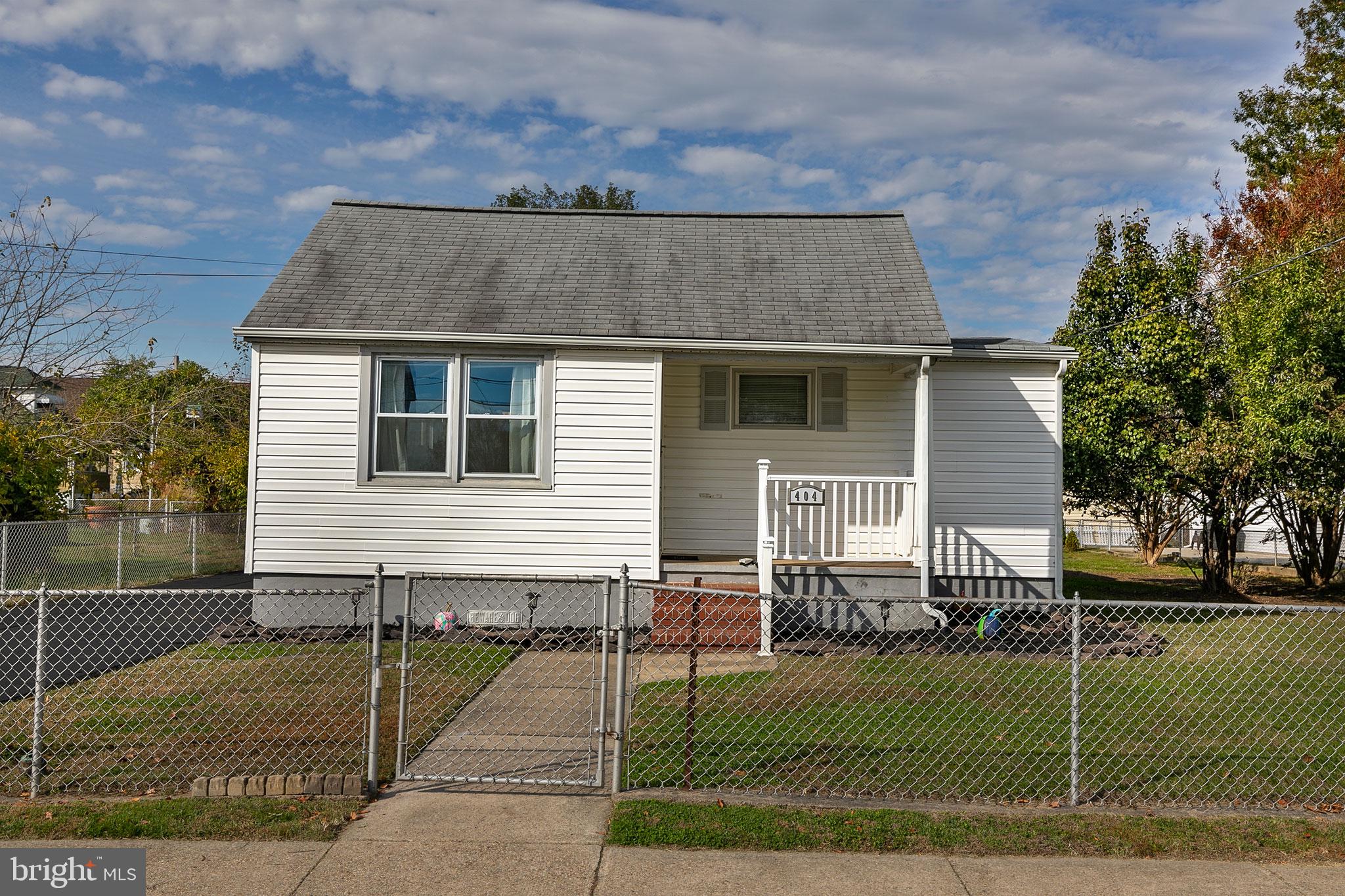 404 Virginia Avenue Baltimore, MD 21221 - Photo 3 of 39 Gallery Image 3