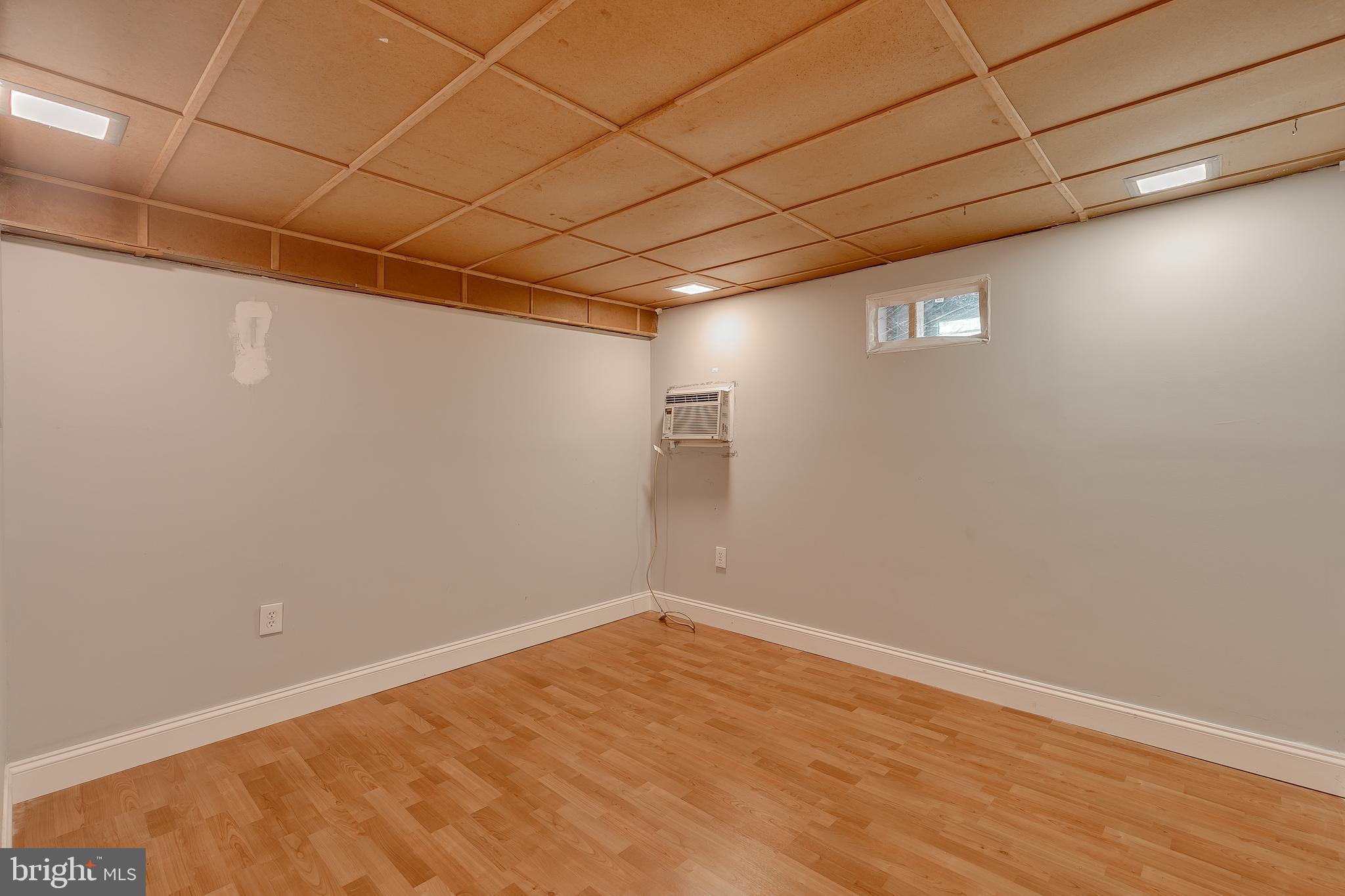 404 Virginia Avenue Baltimore, MD 21221 - Photo 29 of 39 Gallery Image 29