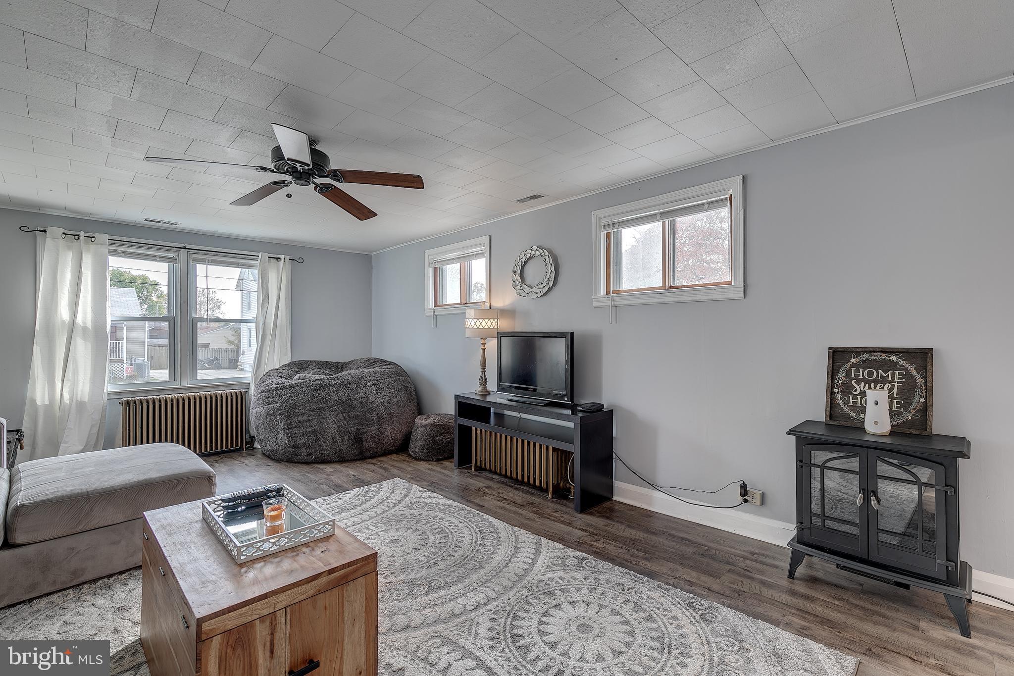 404 Virginia Avenue Baltimore, MD 21221 - Photo 8 of 39 Gallery Image 8