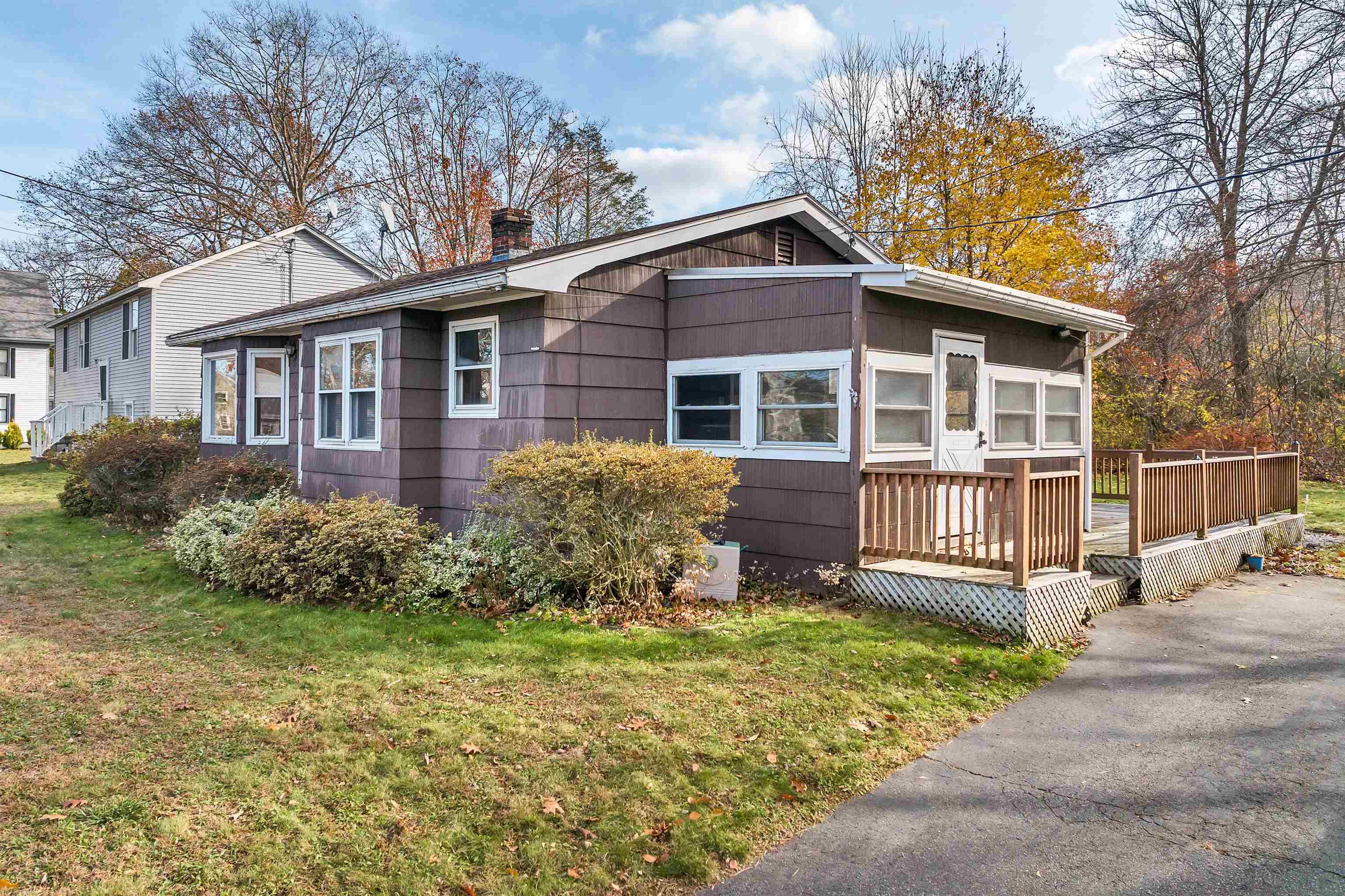 132 Walton Road Seabrook, NH 03874 - Photo 2 of 32