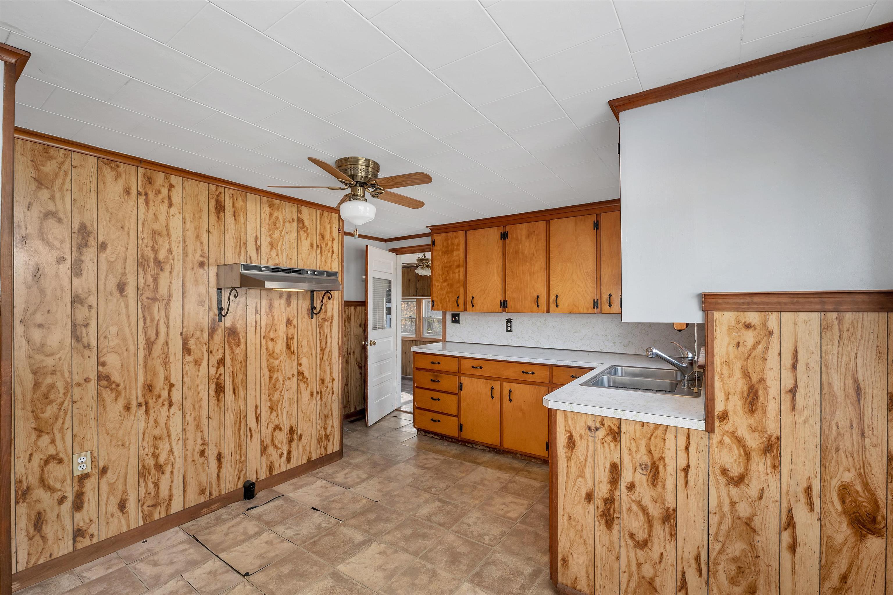 132 Walton Road Seabrook, NH 03874 - Photo 9 of 32