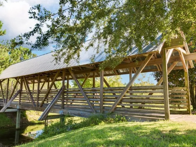 $399,000 | 454 Lightning Bug Lane, Freeport, FL 32439