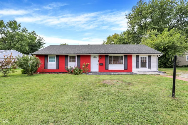 $219,900 | 7620 Marywood Drive, Southport, IN 46227