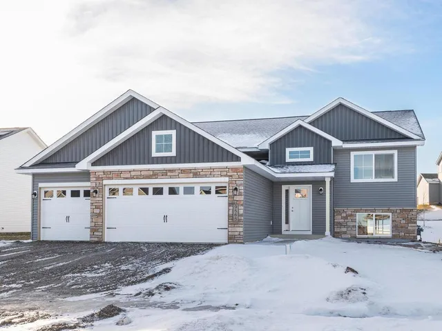 $416,900 | 9565 Andrew Avenue, Elko New Market, MN 55020