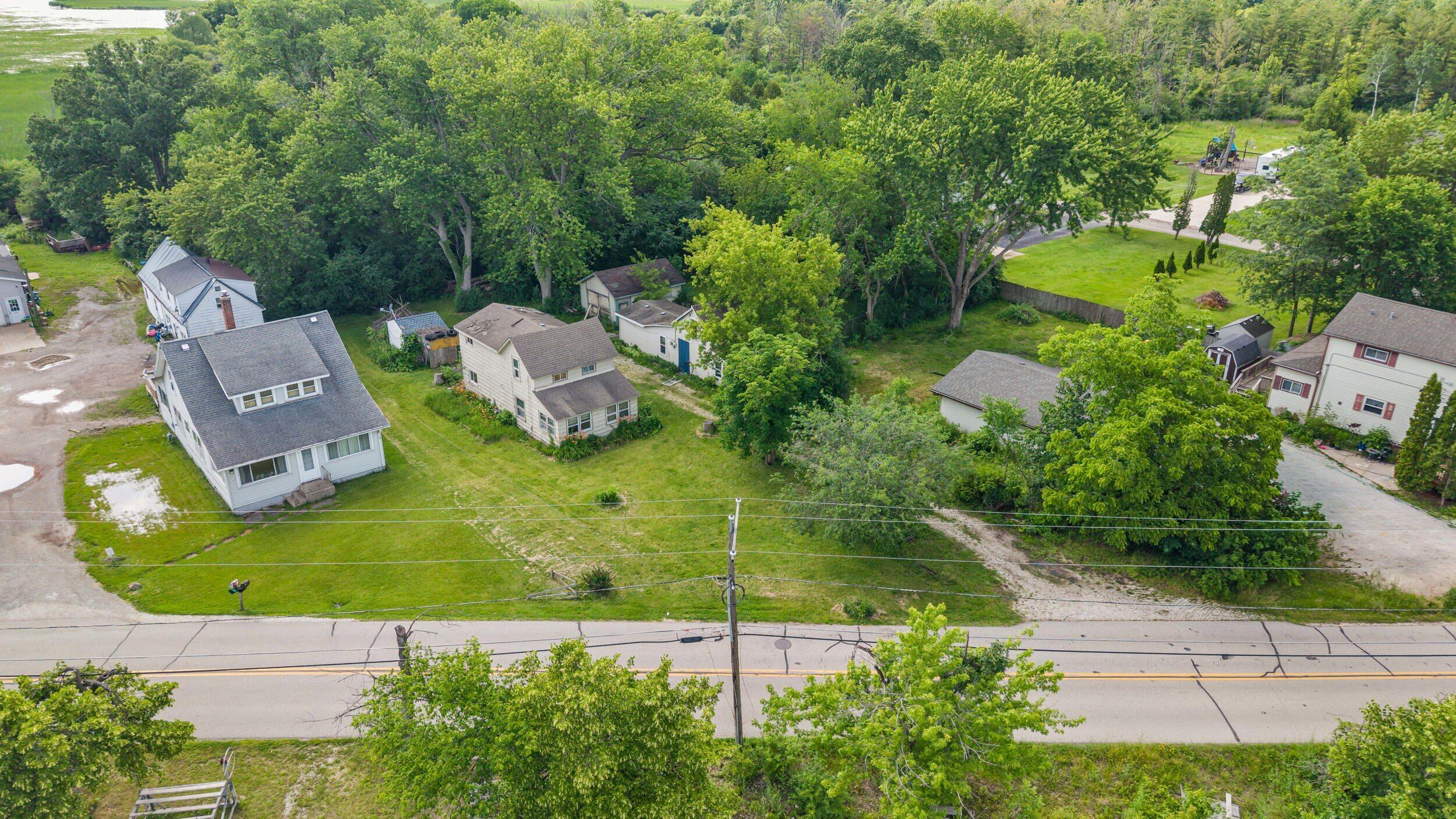 7110 North Tichigan Road Waterford, WI 53185 - Photo 21 of 34 19_dji_20260625165940_0263_d
