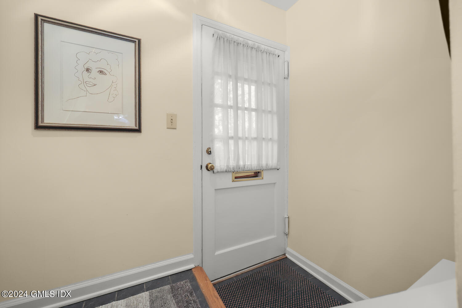 160 Putnam Park Greenwich, CT 06830 - Photo 2 of 27