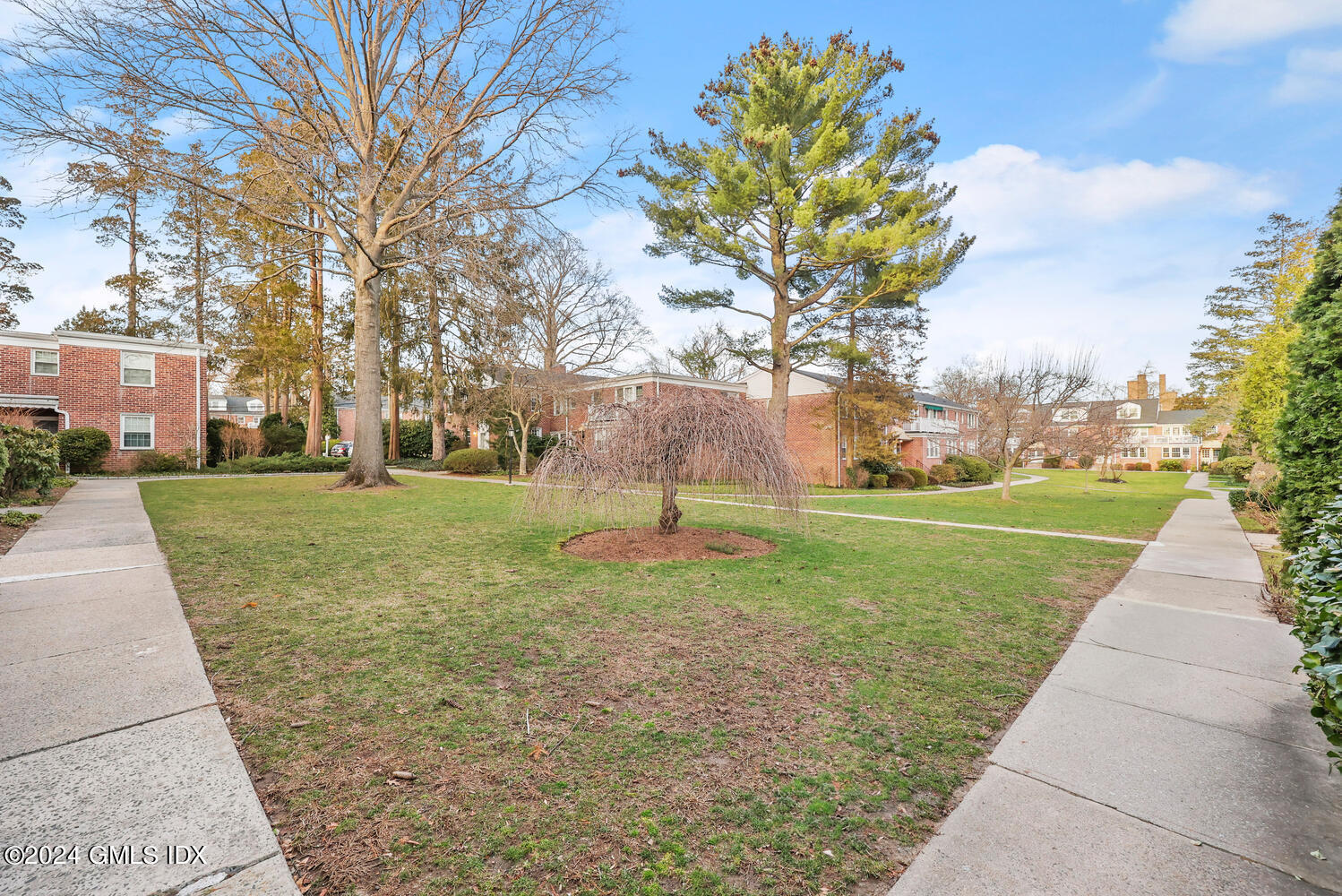 160 Putnam Park Greenwich, CT 06830 - Photo 23 of 27 a view of a park with large trees