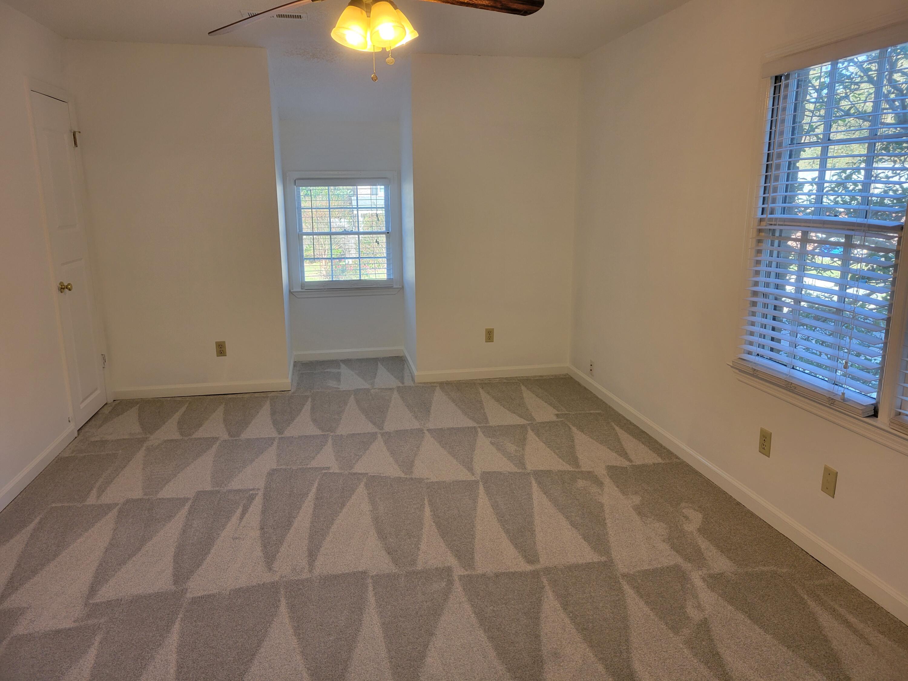 1643 Sulgrave Road Charleston, SC 29414 - Photo 3 of 7 20211121_102516
