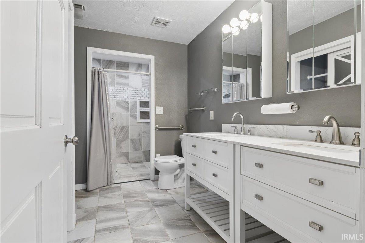 916 Zartman Road Kokomo, IN 46902 - Photo 28 of 36
