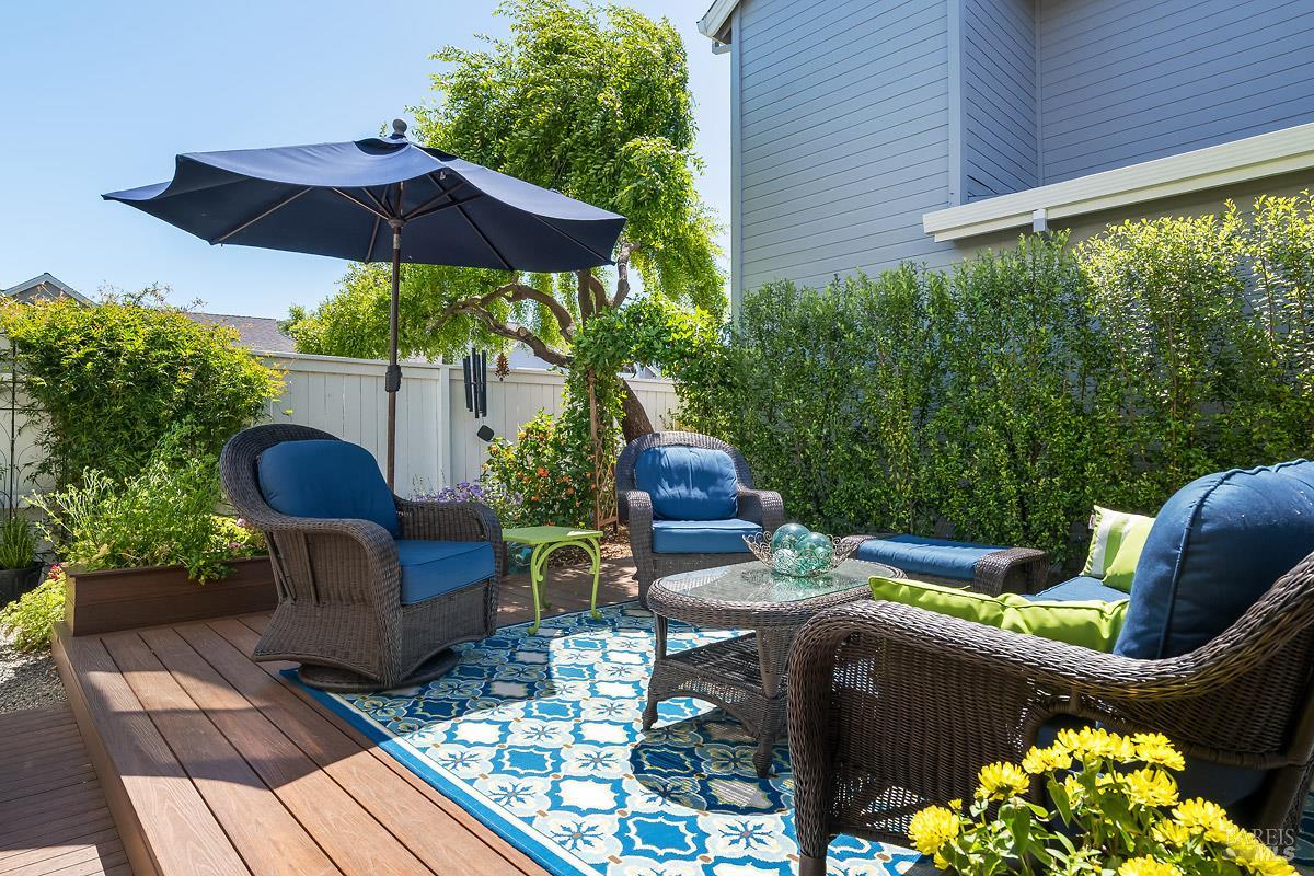 186 Ignacio Valley Circle Novato, CA 94949 - Photo 6 of 31