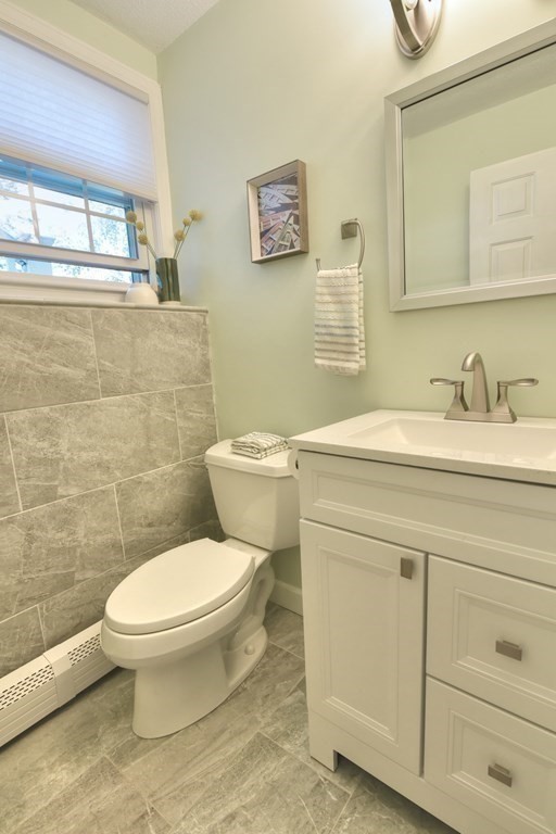 7 Arthur Road Wakefield, MA 01880 - Photo 32 of 42