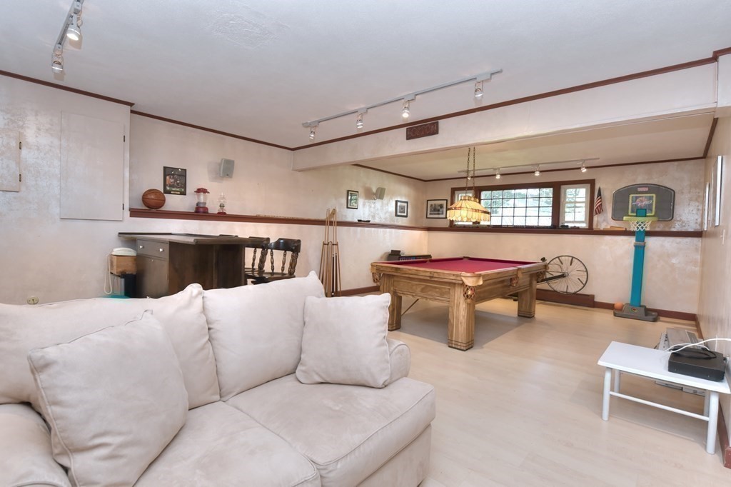 7 Arthur Road Wakefield, MA 01880 - Photo 34 of 42