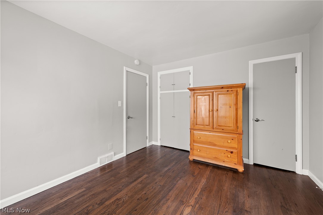 21779 Eaton Road Cleveland, OH 44126 - Photo 32 of 46 First floor bedroom