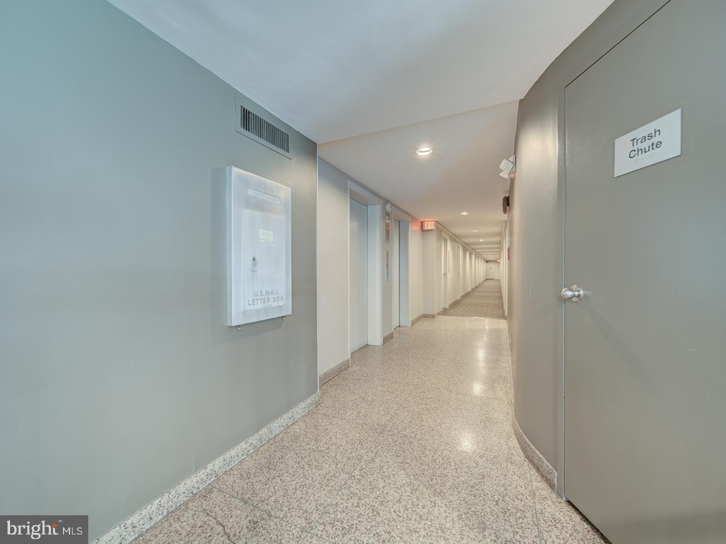 2829 Connecticut Avenue Northwest, Unit 606 Washington, DC 20008 - Photo 22 of 28 a view of a hallway