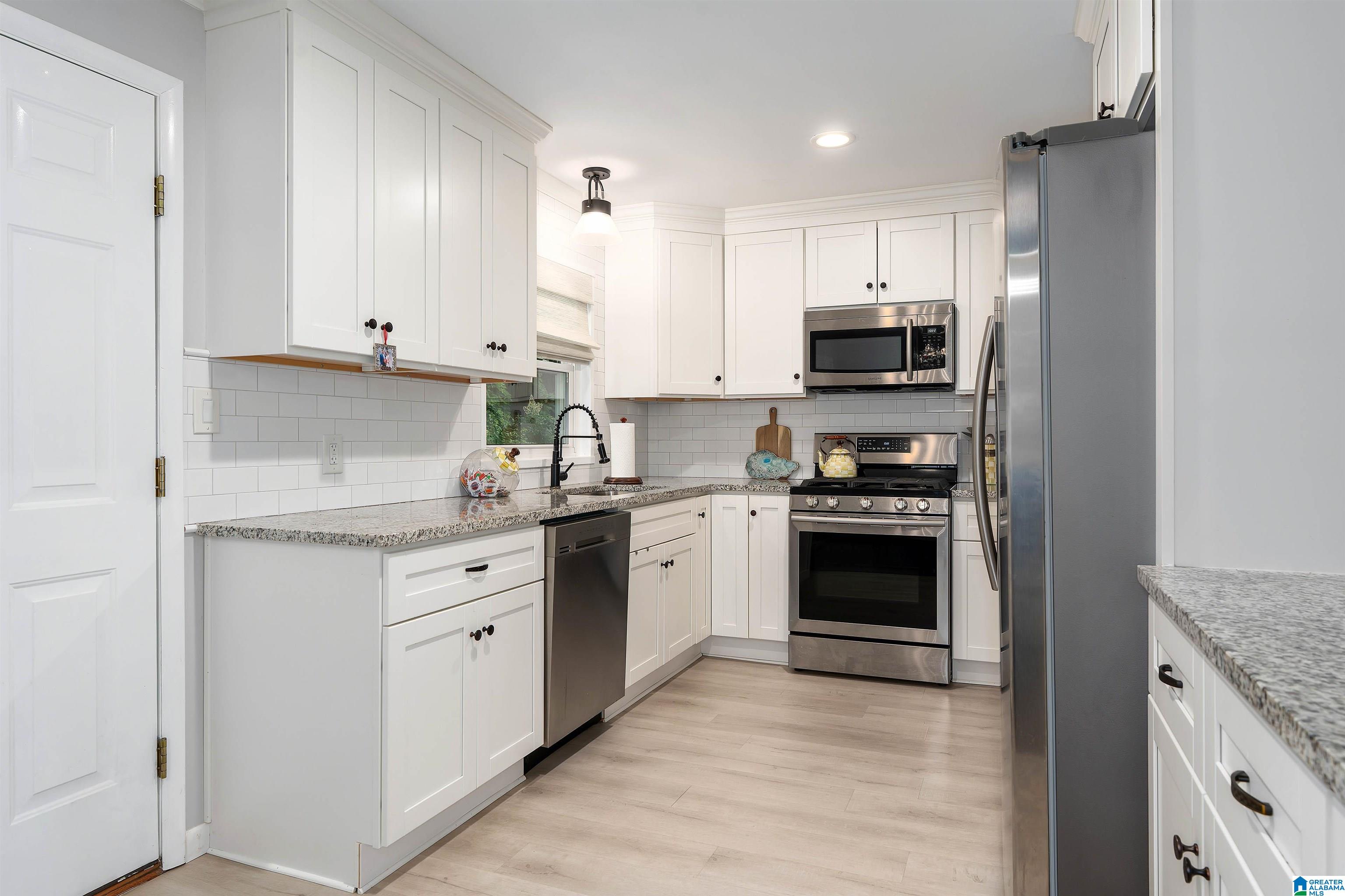 2013 Wedgewood Road Birmingham, AL 35216 - Photo 9 of 24